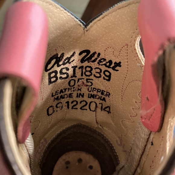 Old west tan and pink boots - Picture 6 of 10